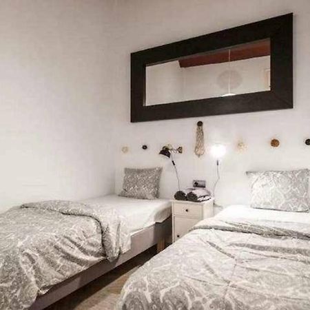 10 Min Walk To Giralda And Rooftop Sevilla Exterior foto
