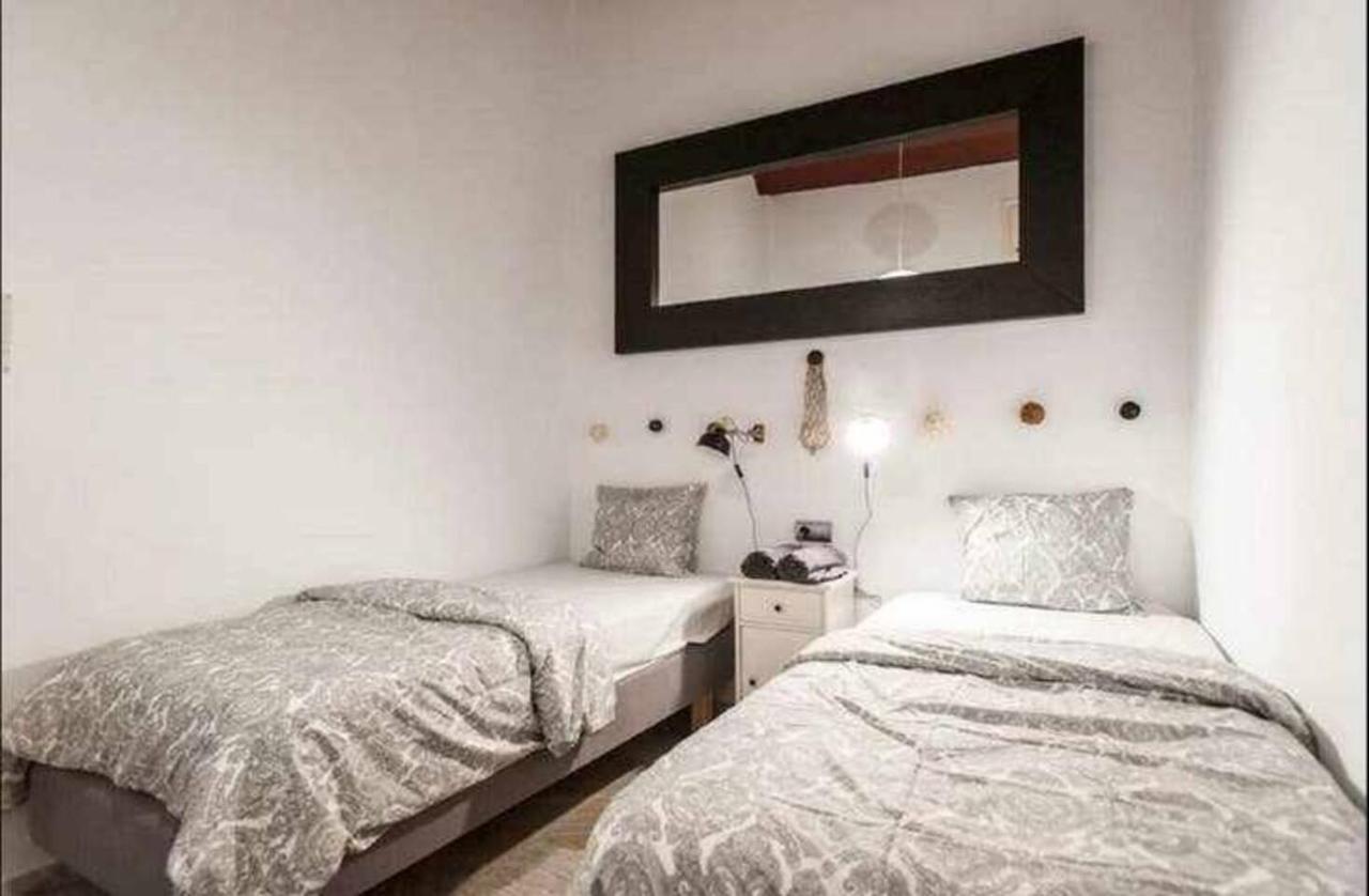 10 Min Walk To Giralda And Rooftop Sevilla Exterior foto